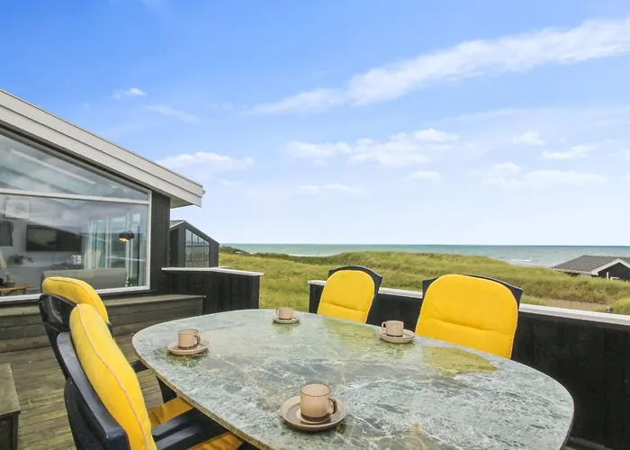 Joske - 50m From The Sea By Interhome